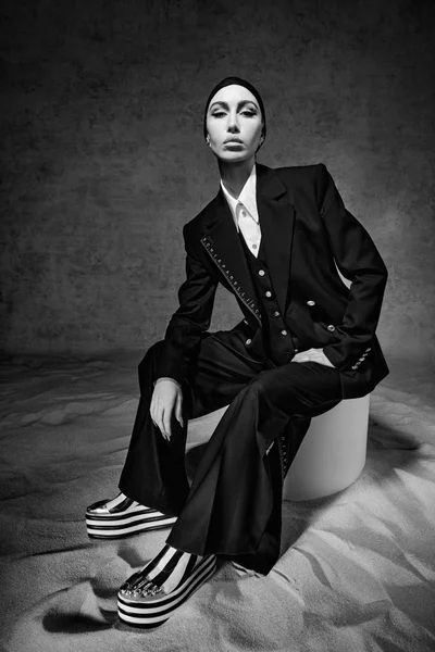 Look 19